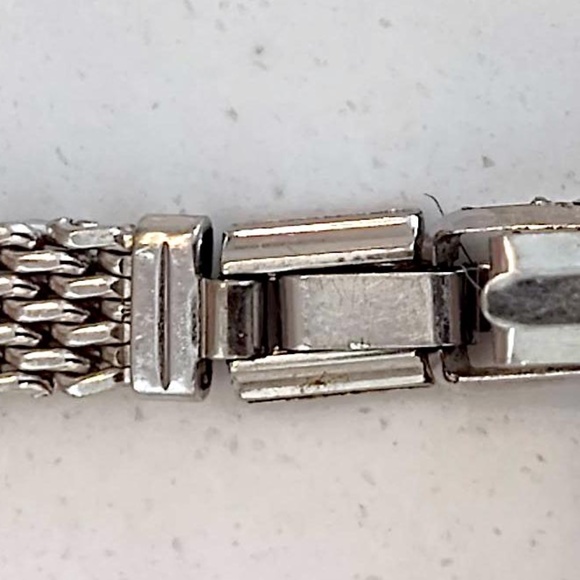 Rare Very Very Small Vintage LeCoultre 14K Gold 16 Jewel Back WindLadies… - Picture 11 of 14